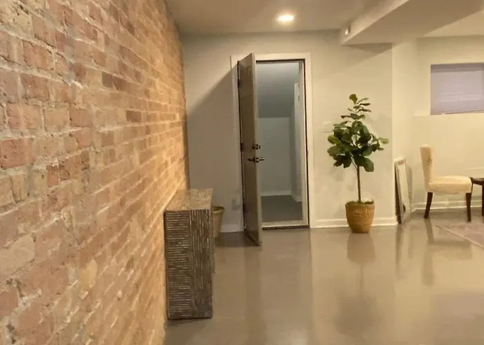 New Adorable Unit Located In Historic Greystone * Chicago