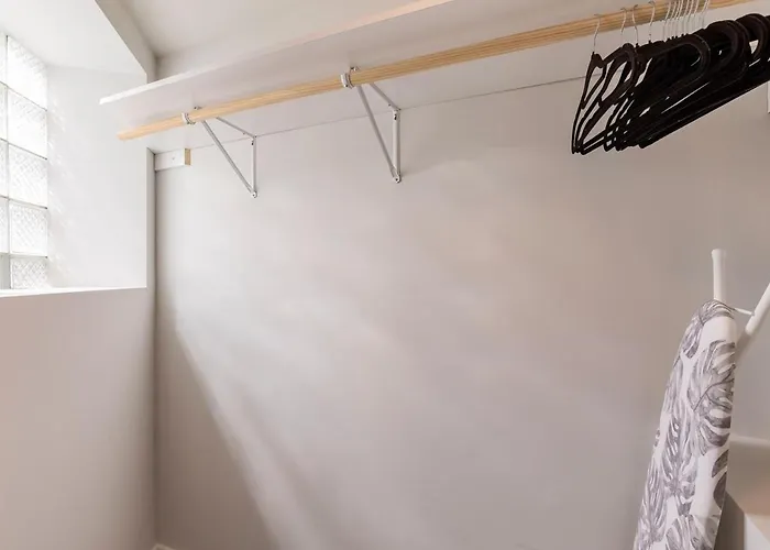 New Adorable Unit Located In Historic Greystone Apartment Chicago