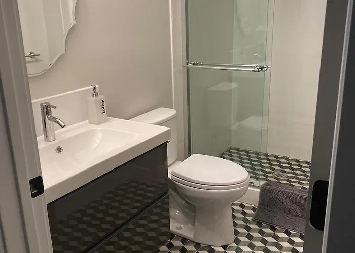 New Adorable Unit Located In Historic Greystone Chicago